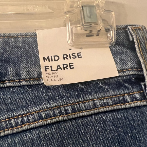 NWT Forever 21 midrise flare jeans size 27 Concert, festival, boho - Picture 6 of 11